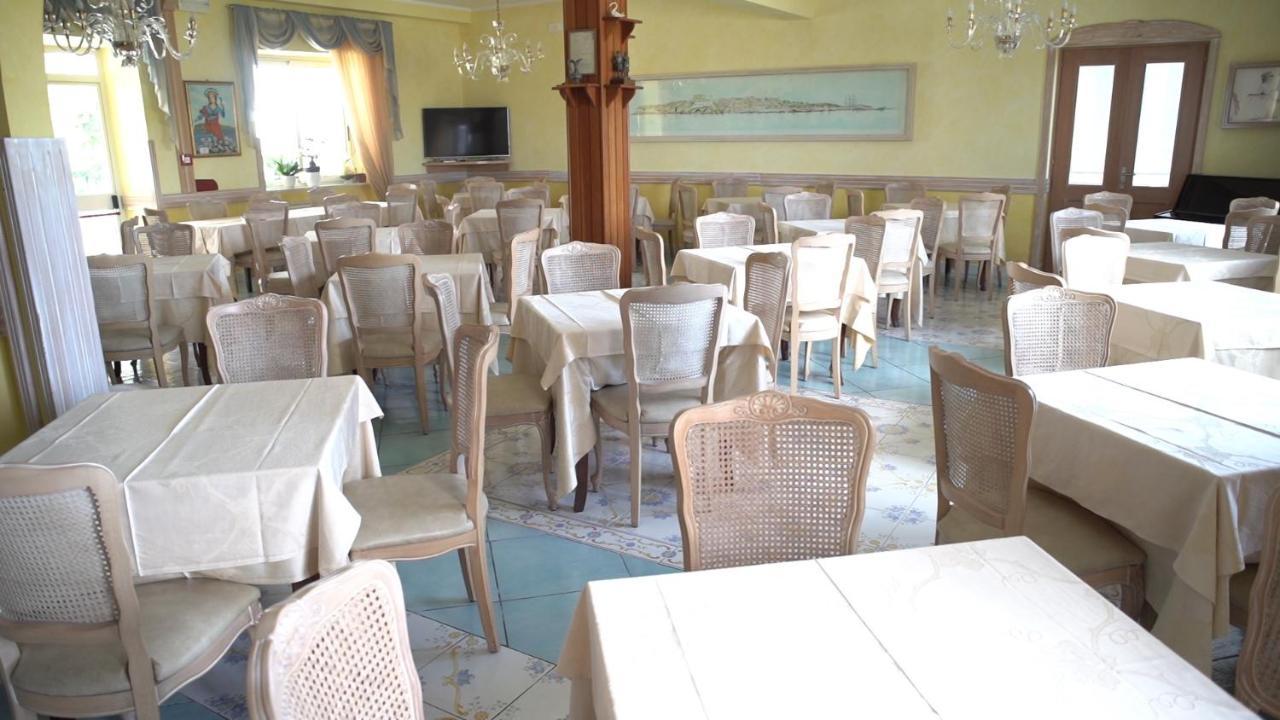 Hotel Isolabella ヴェントテーネ エクステリア 写真