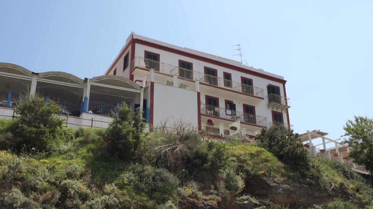 Hotel Isolabella ヴェントテーネ エクステリア 写真