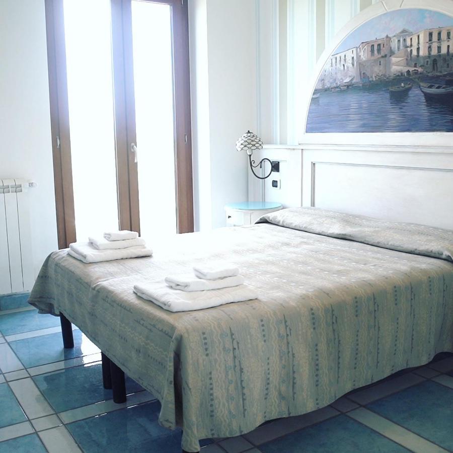 Hotel Isolabella ヴェントテーネ エクステリア 写真